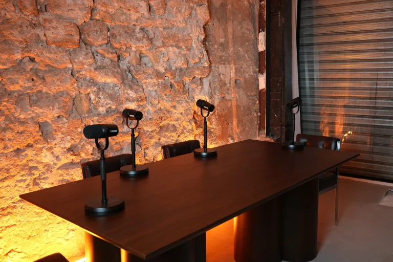 Votre studio de podcast à Paris et ses atouts concrets Votre studio de podcast à Paris et ses atouts concrets