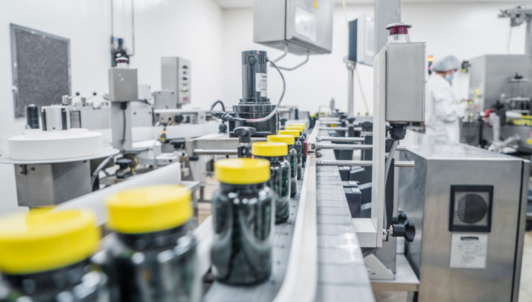 Smart outsourcing for Canadian supplement makers: what to know