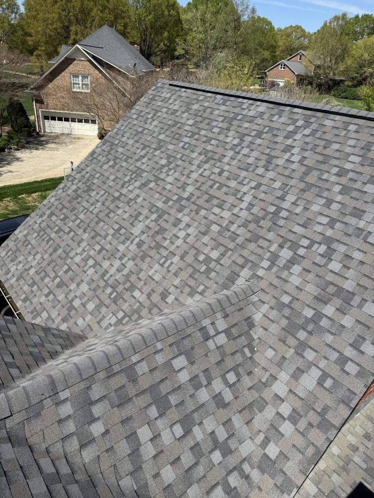 Smart fixes for a leaking roof: repair steps and replacement choices