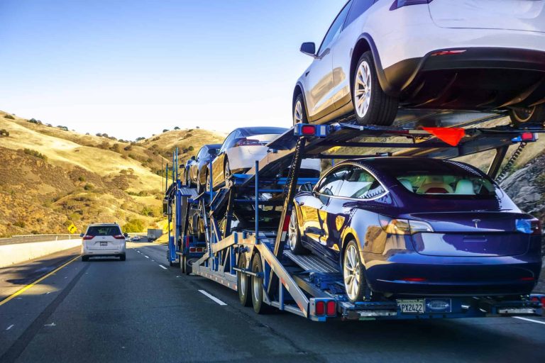 A Practical Guide to Enclosed Auto Transport and Long-Distance Car Shipping