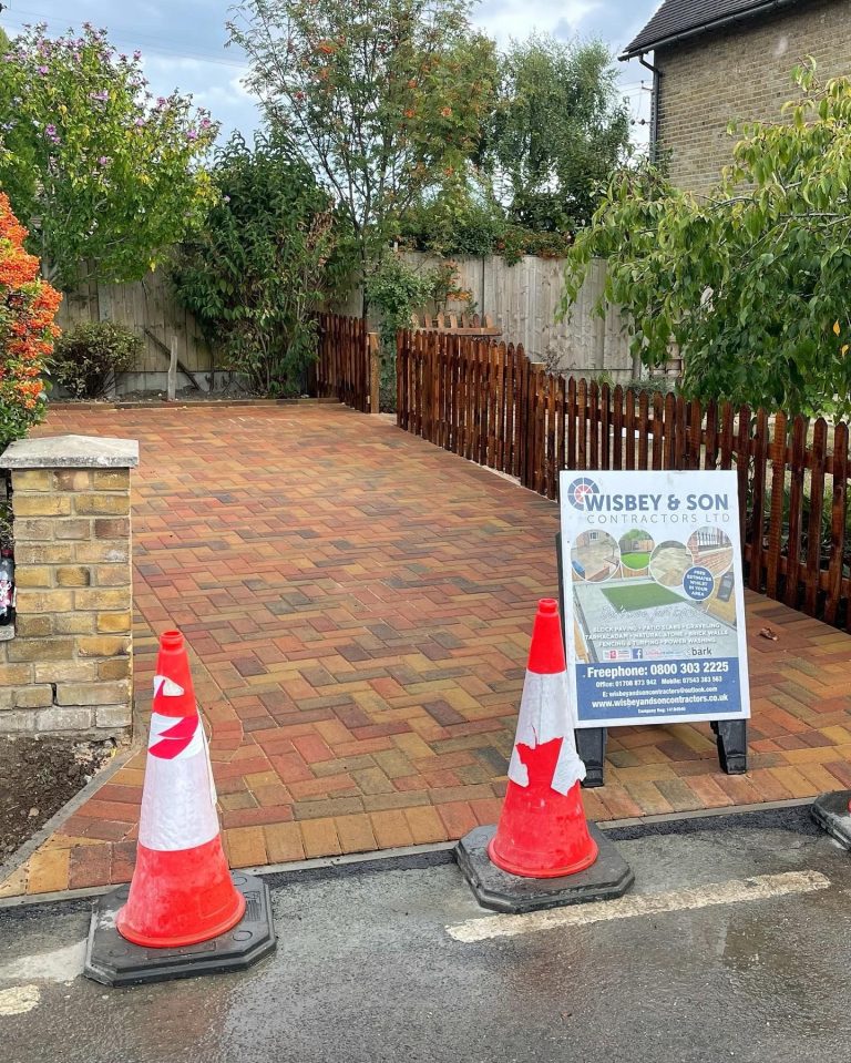 Smart Surfaces for Essex: Real Choices for Driveways Smart Surfaces for Essex: Real Choices for Driveways