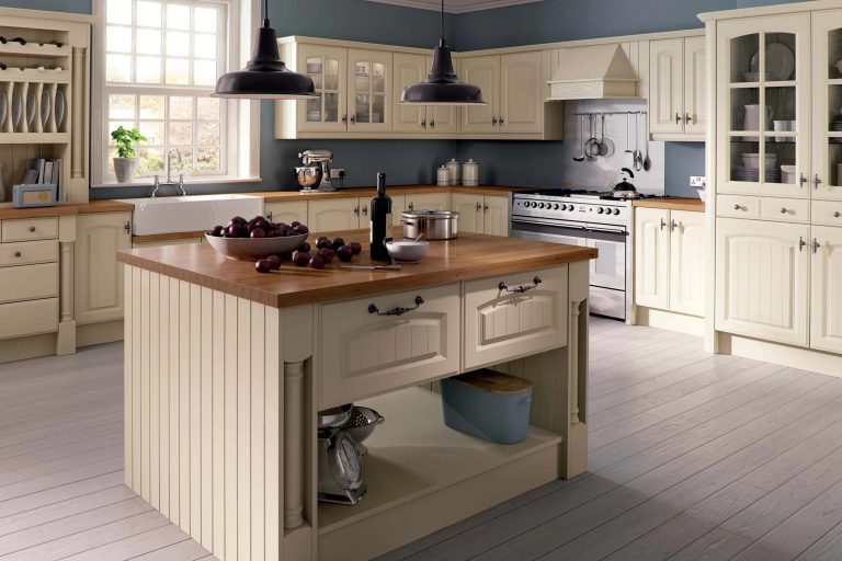Shaker Style Kitchen Doors That Transform Your Space Shaker Style Kitchen Doors That Transform Your Space