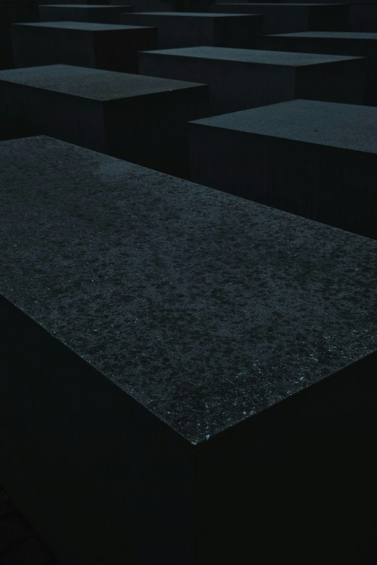 Practical office and kitchen vinyl flooring choices for busy spaces Practical office and kitchen vinyl flooring choices for busy spaces