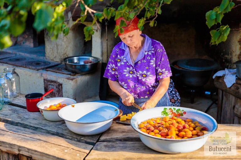 Discover Moldova on Thoughtful Sightseeing Tours Discover Moldova on Thoughtful Sightseeing Tours
