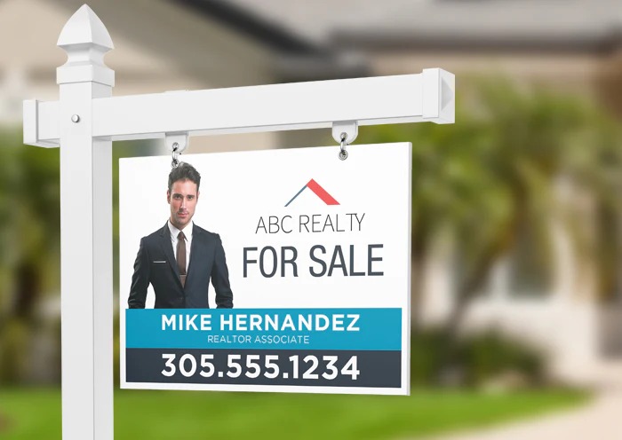 Effective real estate postcard printing and branding ideas Effective real estate postcard printing and branding ideas