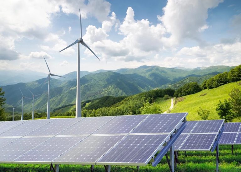 Trusted home solar installations to cut energy bills