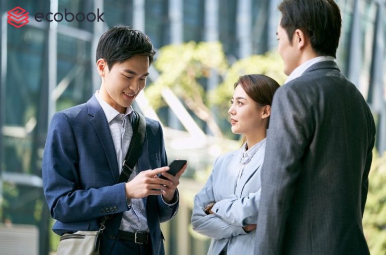 Streamline Office Seating with Smart Desk Booking Tools