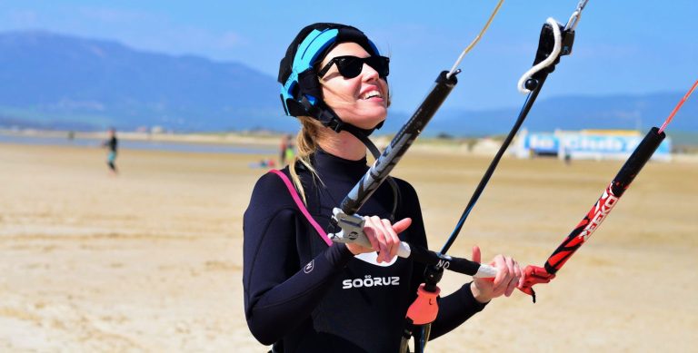 Évasion kitesurf à Tarifa: vagues, vent et liberté au rendez-vous Évasion kitesurf à Tarifa: vagues, vent et liberté au rendez-vous