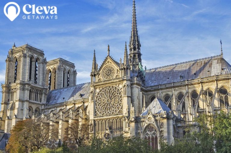 Explore Notre Dame and Sainte-Chapelle tours with ease Explore Notre Dame and Sainte-Chapelle tours with ease