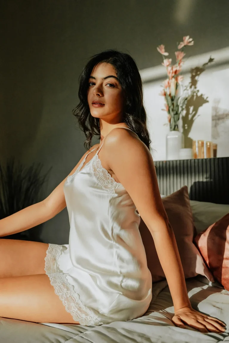 Essential Checklist for Choosing and Styling the Perfect Silk White Shirt from Kausheyah